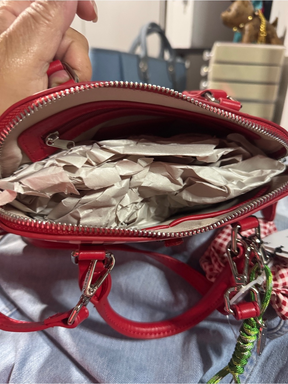 Steve Madden Red Gingham Satchel with Green Charm Bfayth crossbody with strap - Picture 10 of 10
